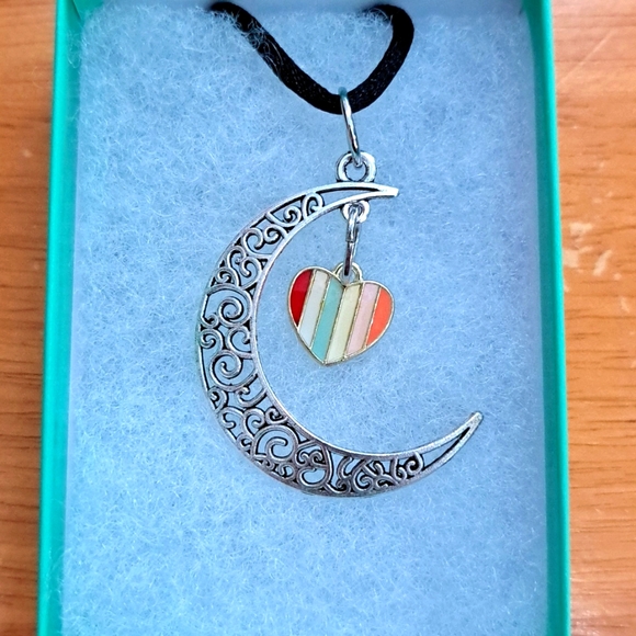 Jewelry - Crescent Moon Heart Necklace